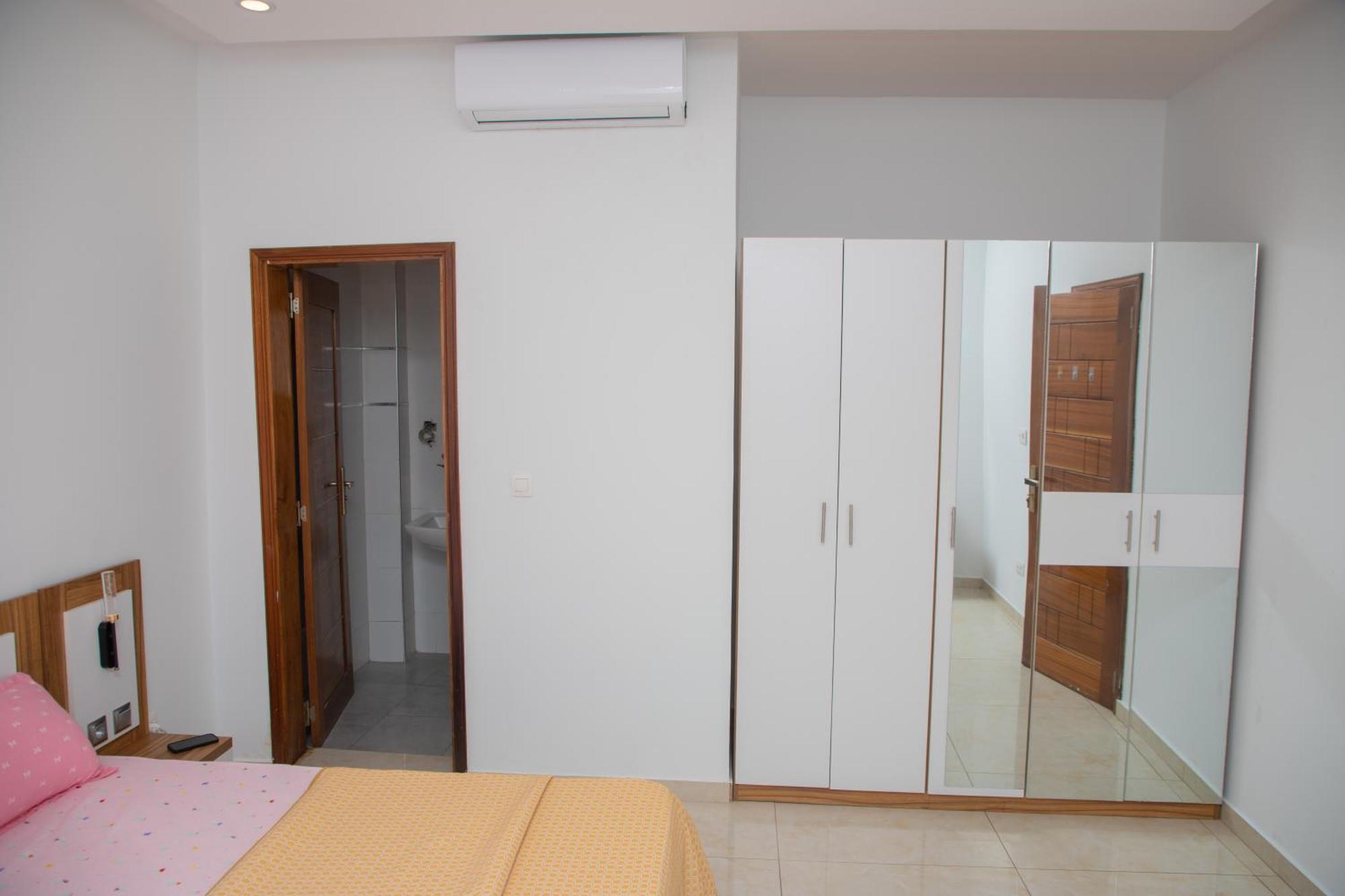 Residence Teranga Immo Luxe Residence Ndoumbe Sylla Dakar Buitenkant foto
